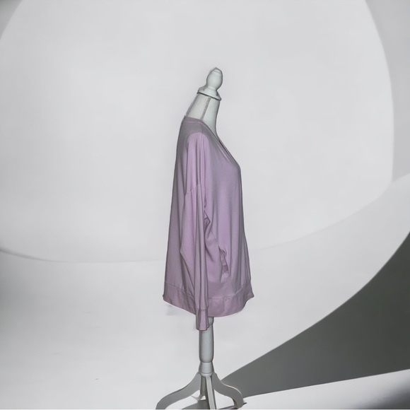 Fabletics Sweatshirt - Picture 3 of 11